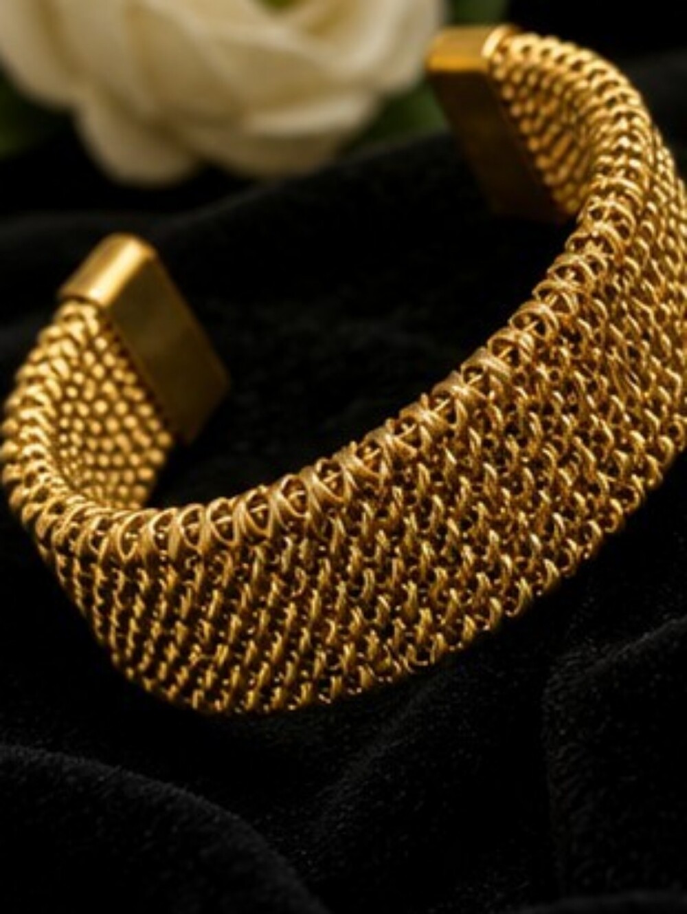 Vintage Gold Tone Wide Mesh Cuff Bracelet Woven Open Bangle Fits Up To 8.5 Inch - Picture 7 of 10